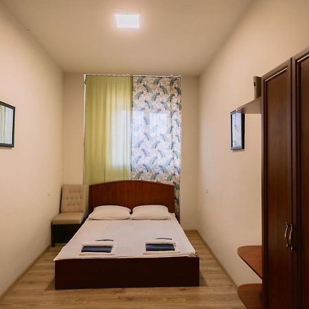 Gyumri Apart Hotel ภายนอก รูปภาพ