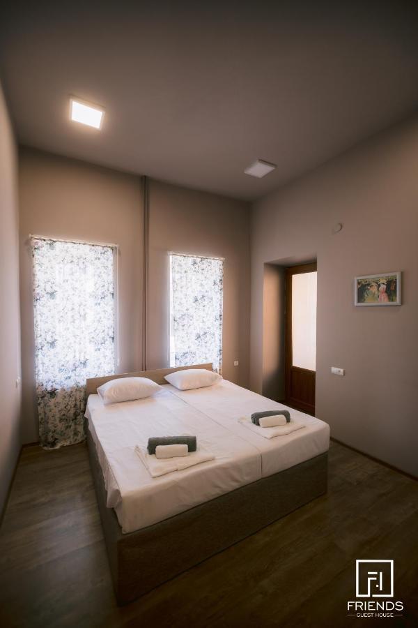 Gyumri Apart Hotel ภายนอก รูปภาพ